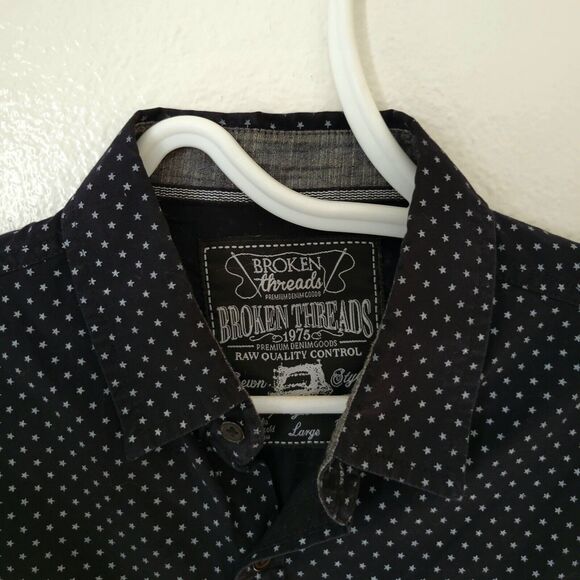 Men's BROKEN THREADS Brand Short Sleeve Size LARGE Button-Up Casual Shirt Black - Picture 3 of 4